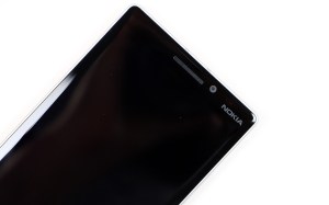 The screen on the Lumia 930 is amazing.