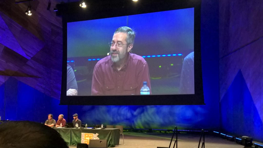 Warren Spector facing his MANY fans.