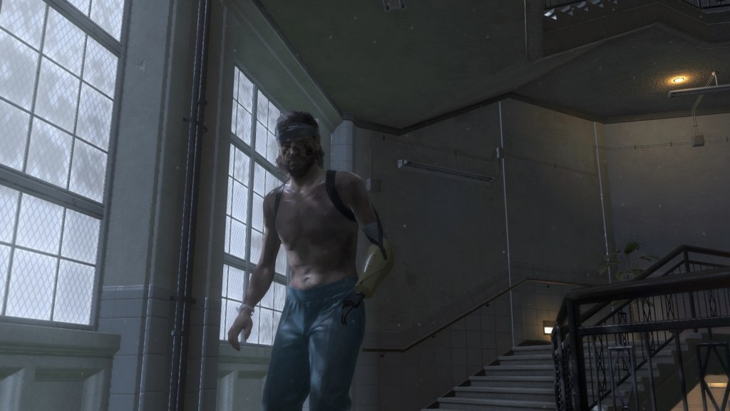 Snake's had (quite) a few bad days when you first begin the game.