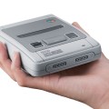 snes-classic-europe-held